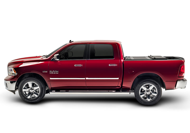 BAK 07-20 Toyota Tundra (w/ OE Track System) 5ft 6in Bed BAKFlip F1